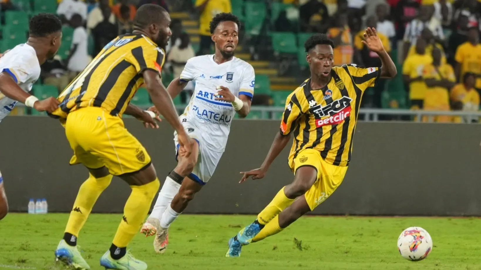 3e journée Ligue 1 LONACI : ASEC - AFAD (1-1), troisième match sans victoire pour les Mimos ; Voici les autres résultats et la suite du programme